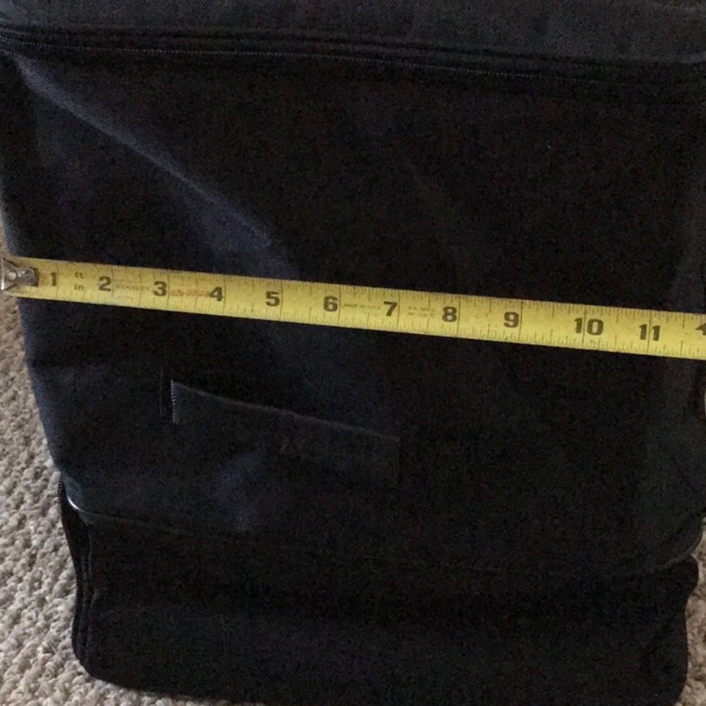 Road Gear Cargo Locker Bag Collapsible 15”x 18” x 12” - Picture 9 of 12